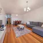 Falcon Flat By Mth *