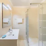 Falcon Flat By Mth *