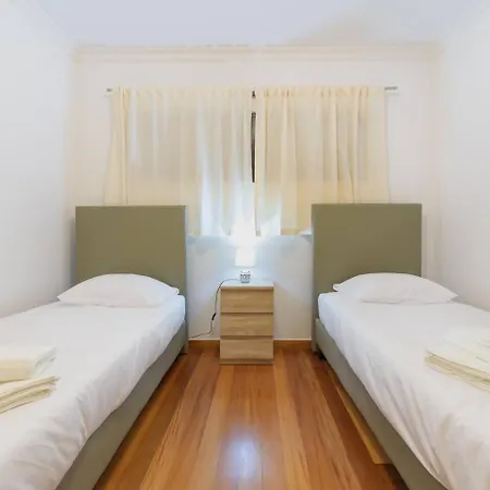 Falcon Flat By Mth Apartman