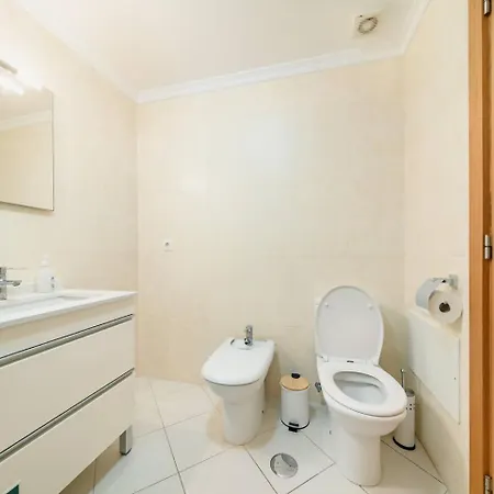 Falcon Flat By Mth Apartman *