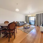 Falcon Flat By Mth