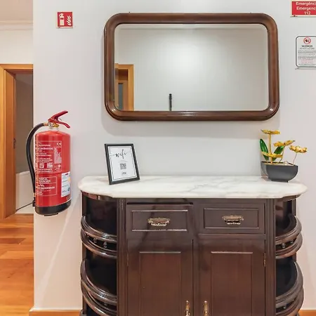 Falcon Flat By Mth * Santa Cruz - Madeira